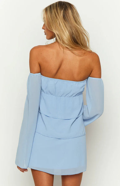 Chic_Chiffon_A-Line_Sweetheart_Long_Off-Shoulder_Sleeves_Open_Back_Mini_Homecoming_Dresses5_600x600.jpg